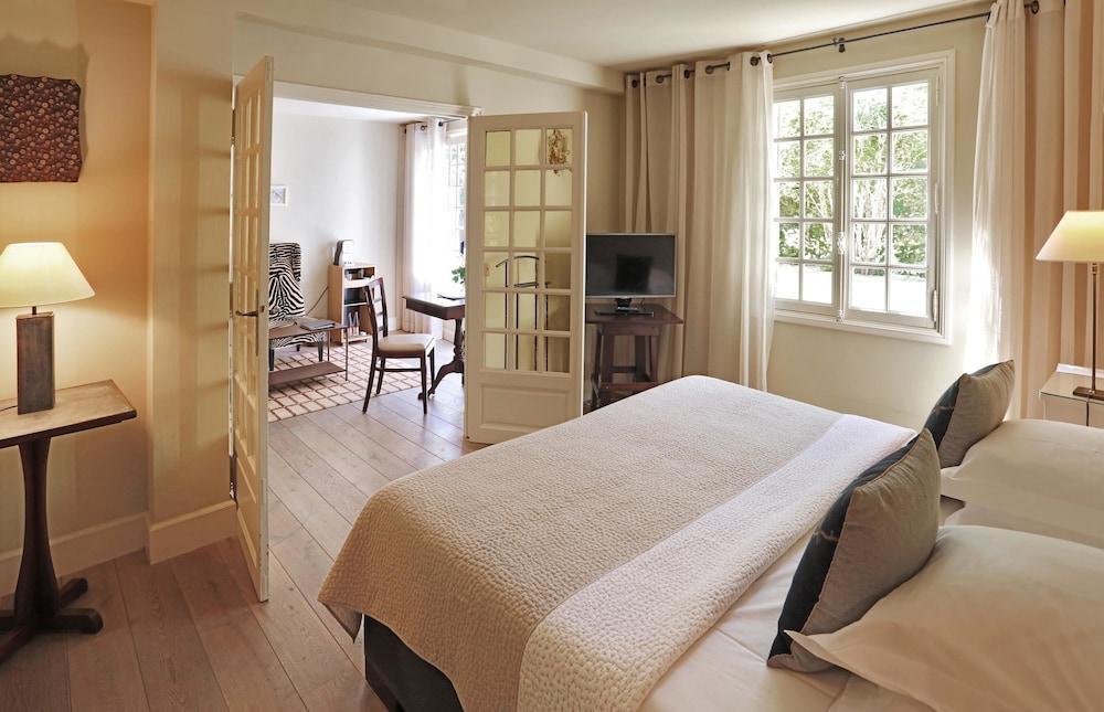 Hotel Baumaniere Les Baux De Provence 외부 사진