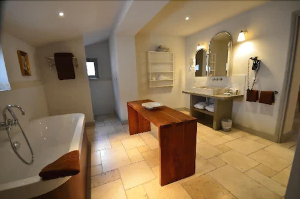Hotel Baumaniere Les Baux De Provence 외부 사진