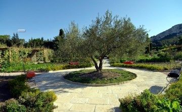 Hotel Baumaniere Les Baux De Provence 외부 사진